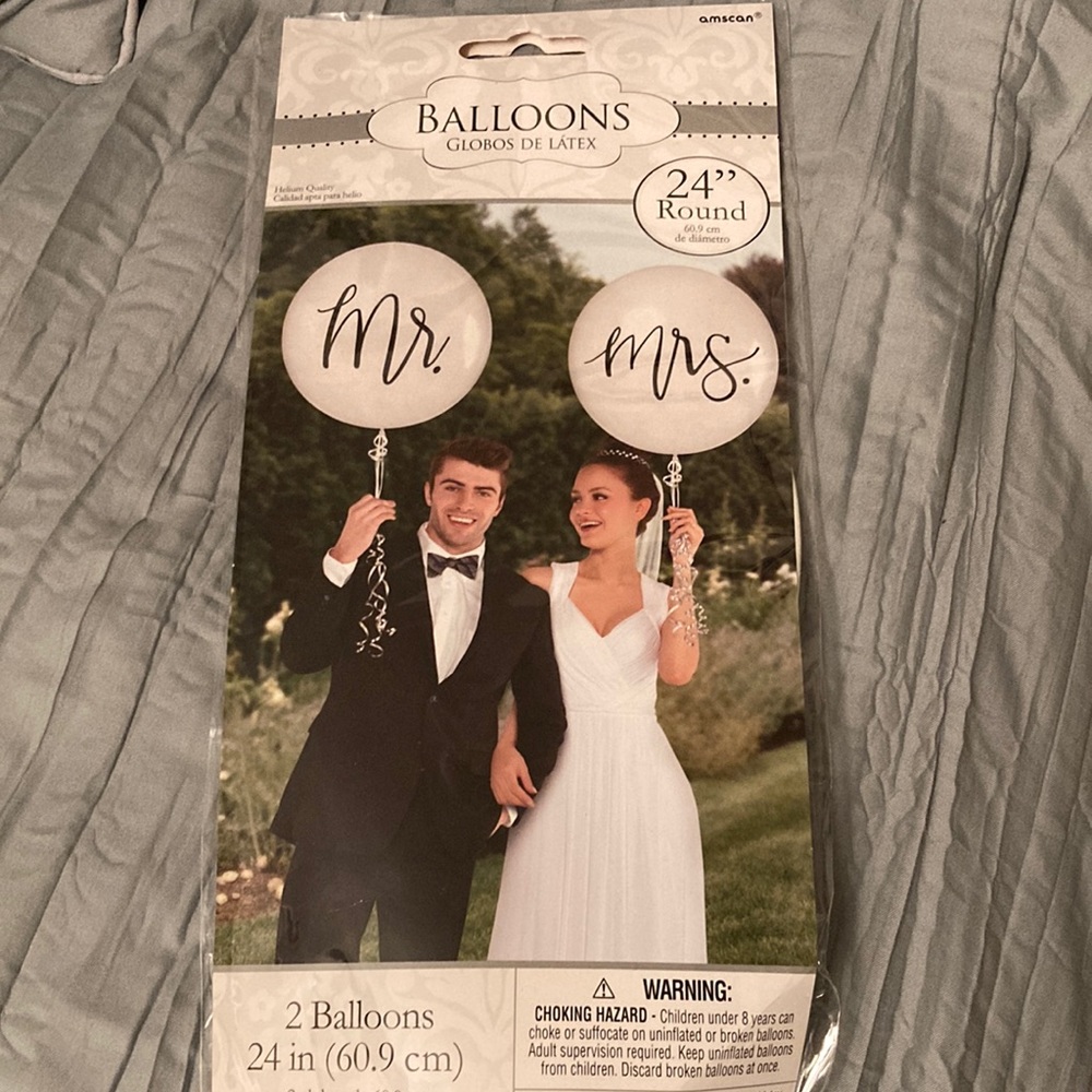 Mr. & Mrs. white wedding balloons. Helium quality. Unopened
